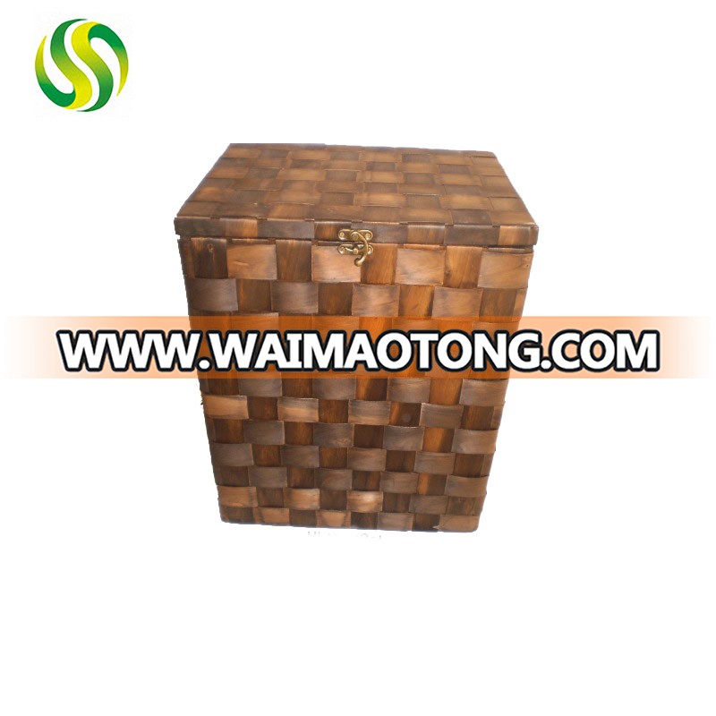 2017 new design fashion cube rattan laundry box